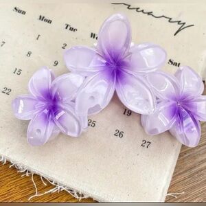 Lilac & Cream Floral Hair Clip | New | Large